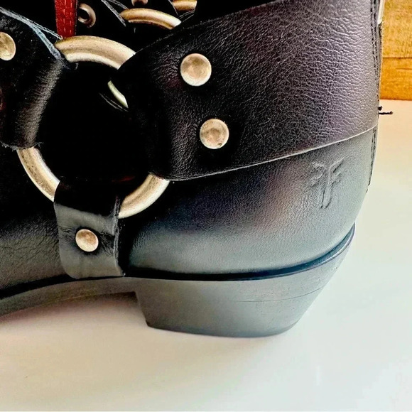 NWOT Frye Ray Harness Back Zip Leather Ankle Booties - Picture 6 of 10